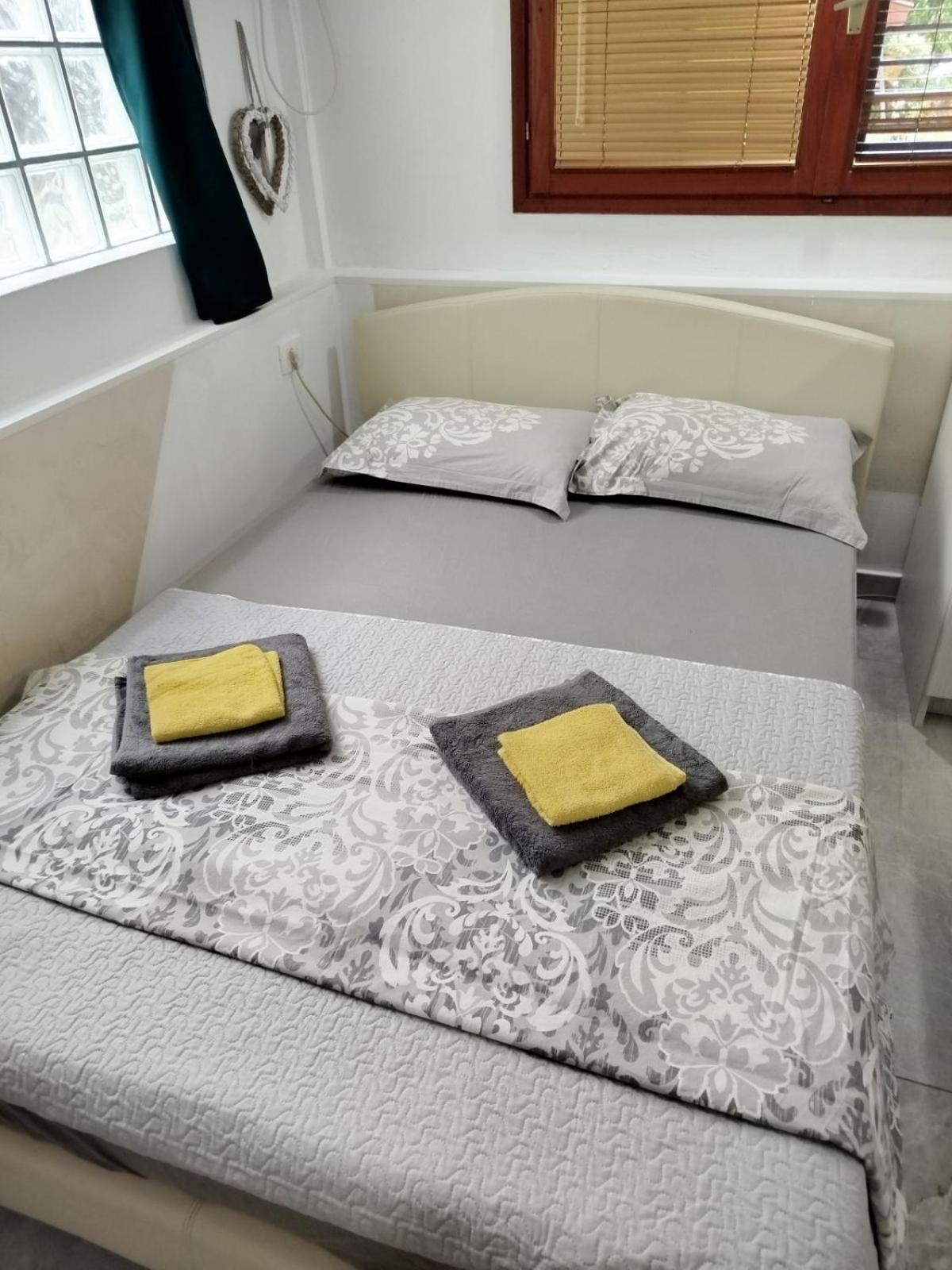 Apartman Art Kotor Exterior foto
